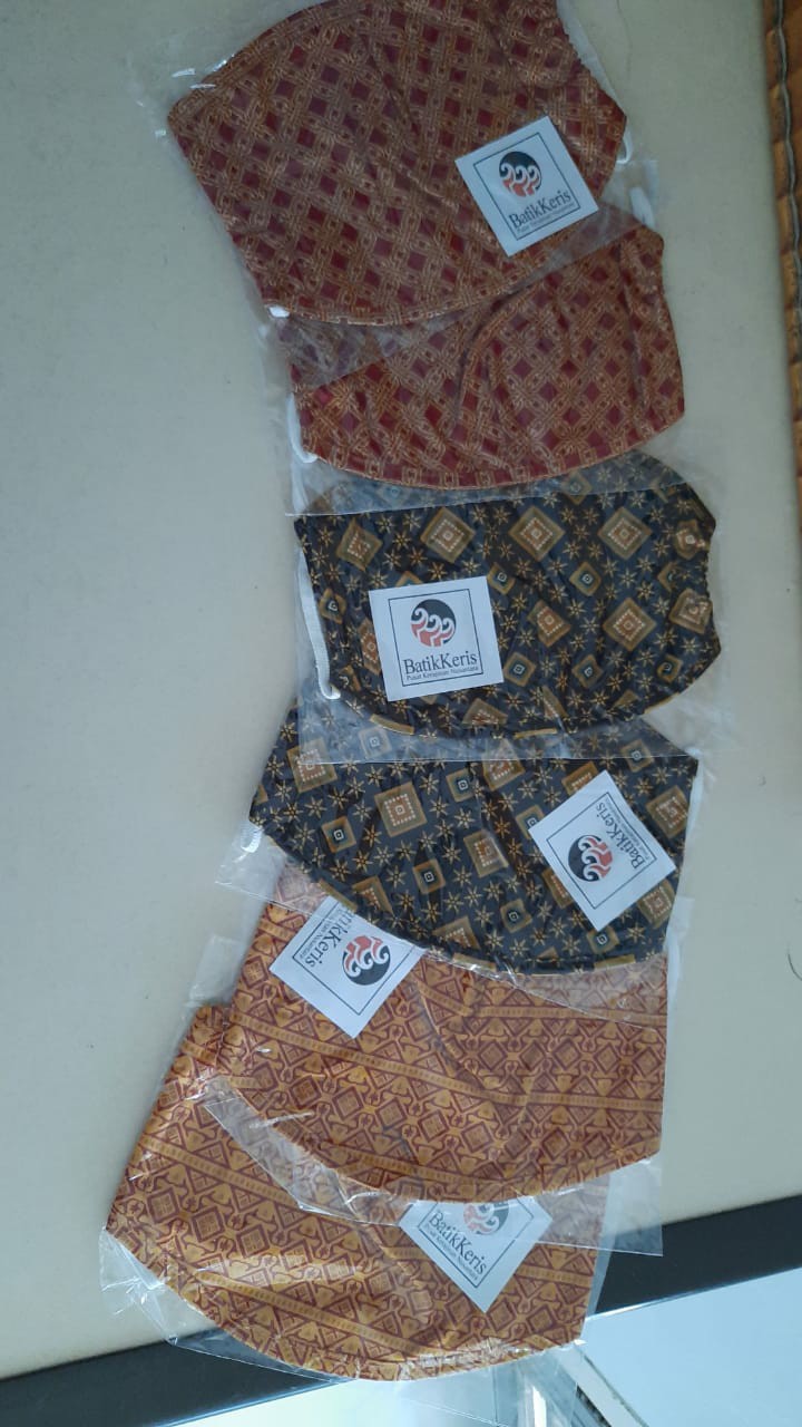 MASKER KAIN BATIK  KERIS  ASLI SOLO 3 PLY Shopee  Indonesia