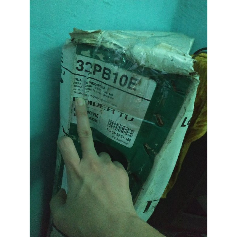 tv lcd toshiba regza 32 inch RUSAK