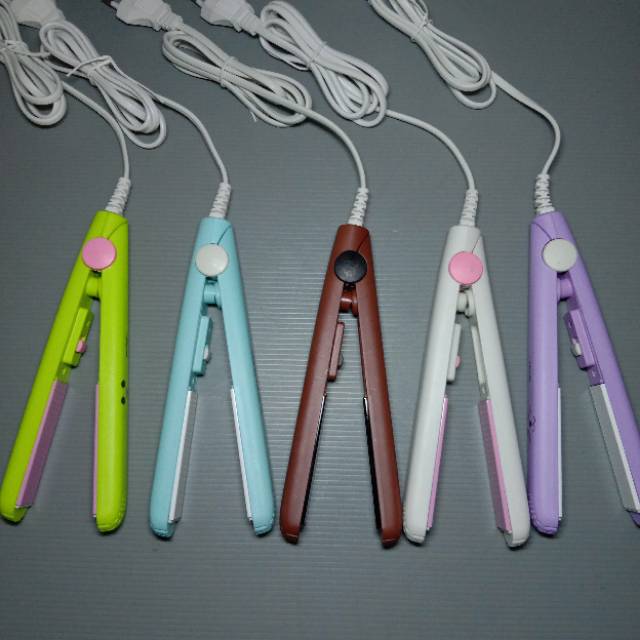 Catok rambut mini . Hair straightener