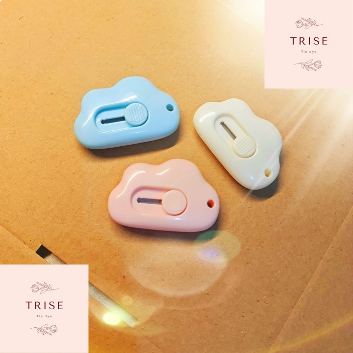 

Promo Bulan Ini Mini Cutter Unboxing Kpop Lucu Cute Kecil Pemotong Kertas Murah
