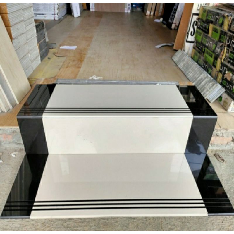 ling p.o granit anak tangga kombinasi cream+black&bordes