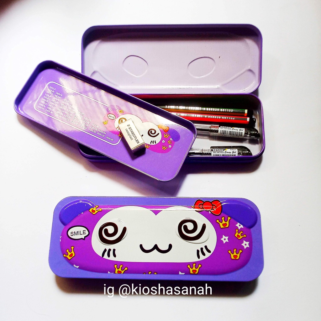 

Kotak Pensil Kaleng Karakter Lucu Imut