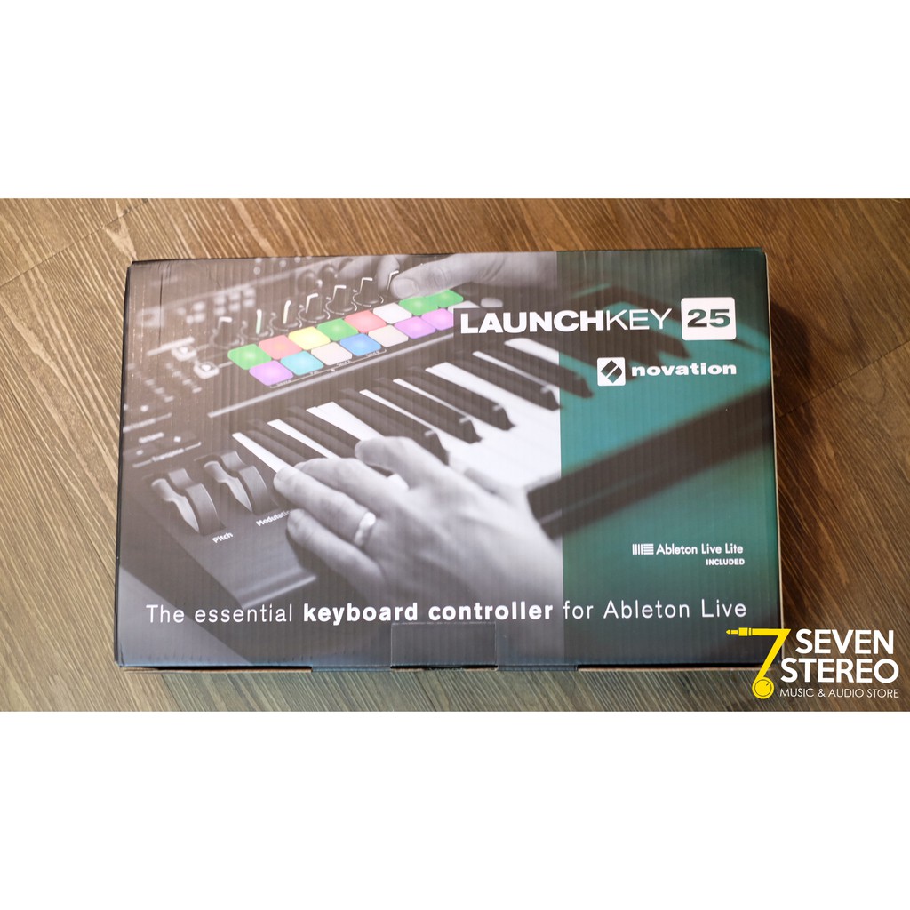 Novation Launchkey 25 MK 3 Keyboard Controller