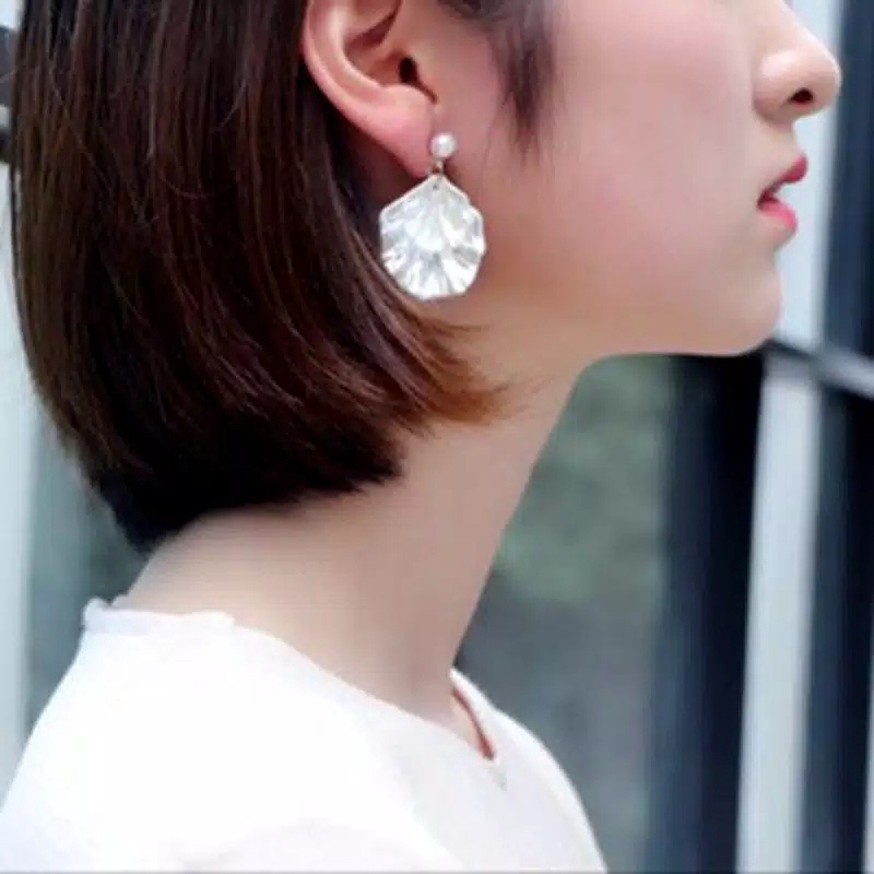 Anting Tusuk Anting Hijab Anting Korea Kekinian Model Kerang Kombinasi Mutiara Simple Dan Elegan 415