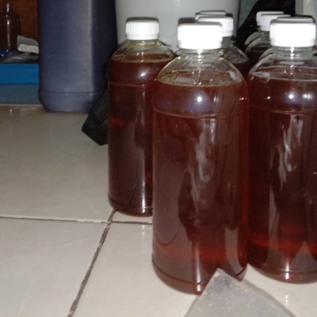 

Madu hutan asli tasik dan garut tanpa bahan tambahan apapun insha alloh.mencari berkah lillahita'ala