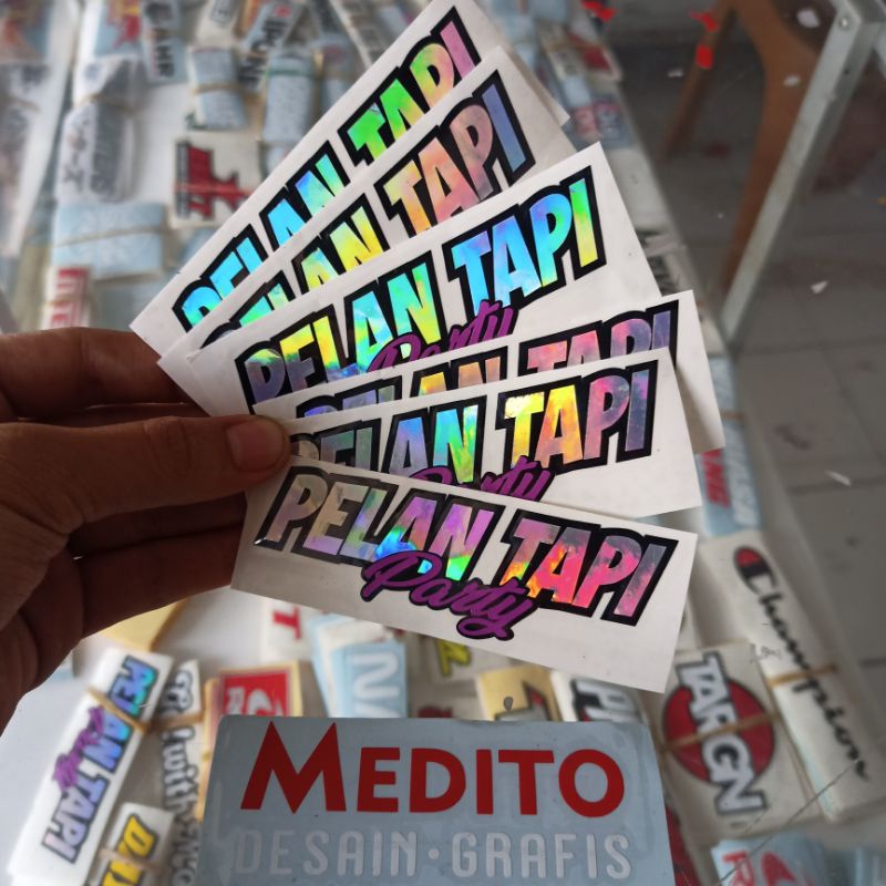 

stiker cutting Pelan Tapi Party