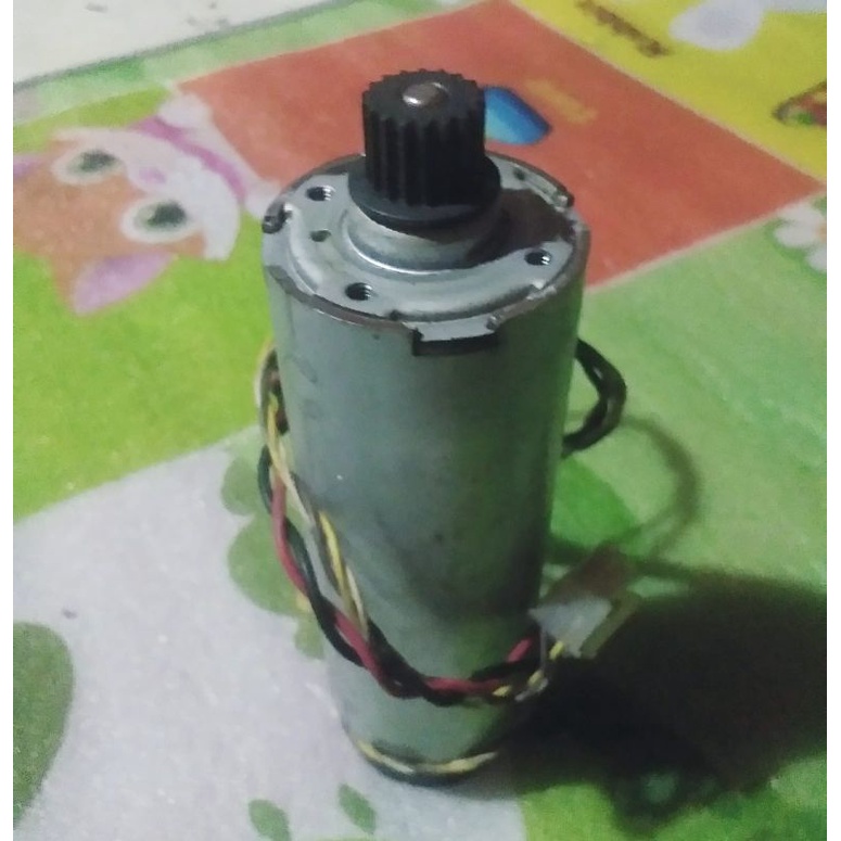 DINAMO/MOTOR  DC 21V/24V 3000RPM TORSI TINGGI