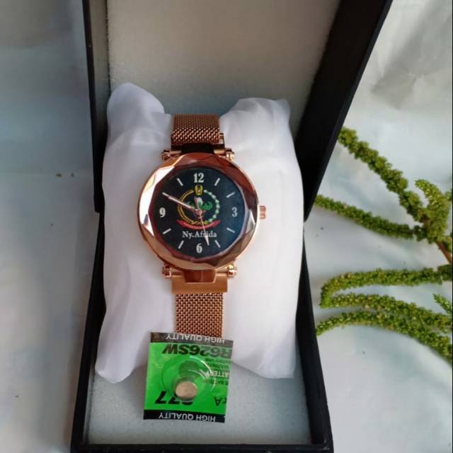 Jam tali rantai magnet Gold bulat