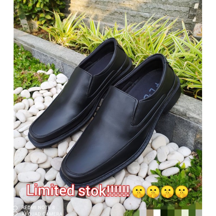 SEPATU PANTOFEL PRIA KANTOR PASKIBRA SIZE 39-43 100% MURAH BERKWALITAS