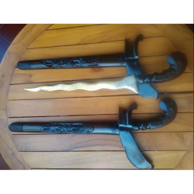 Keris Kuningan Besar