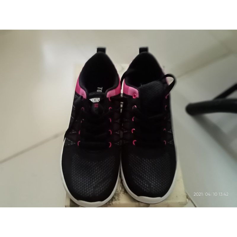 Sepatu Tomkins original