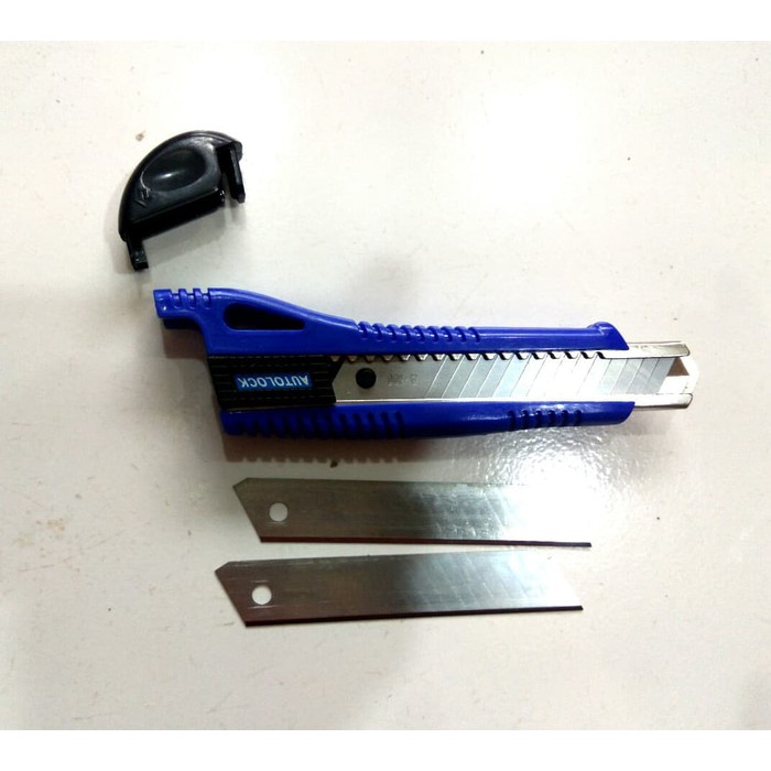 

Dijual Pisau Cutter Pisau Kater Cutter Knife Bonus 2 mata Pisau Freed Diskon