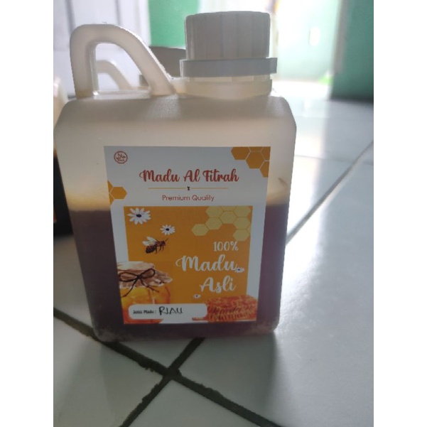 

Madu hutan Sialang Riau asli 1 kg madu murni