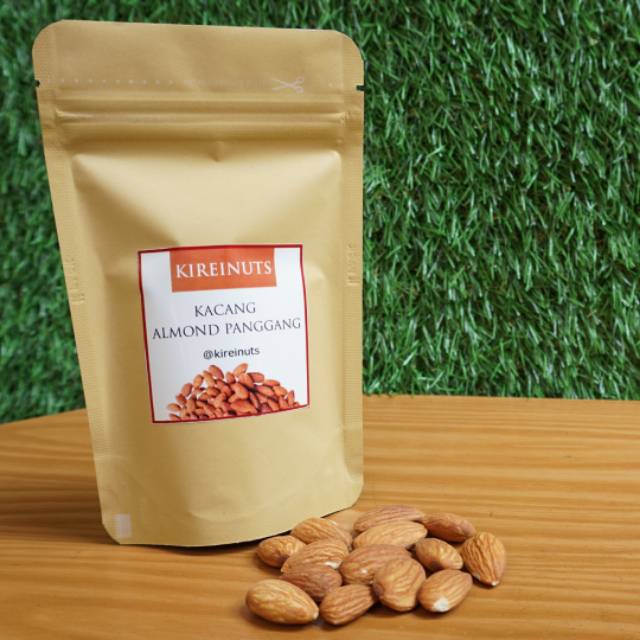 

Kacang Almond panggang kireinuts