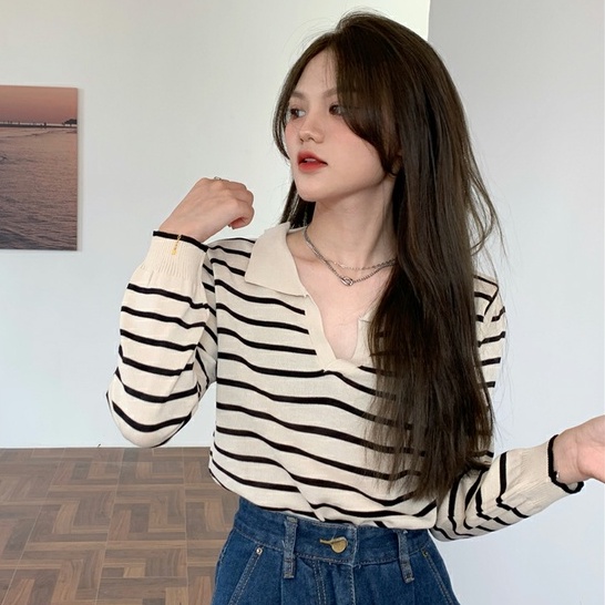 YIU YIU Rajut - Stripe Knit Crop Top Lengan Panjang Wanita Polo Shirt