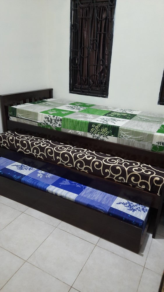 Ranjang Sorong 3 Tingkat Jati Ukuran 90 Costum Include Kasur Lotus