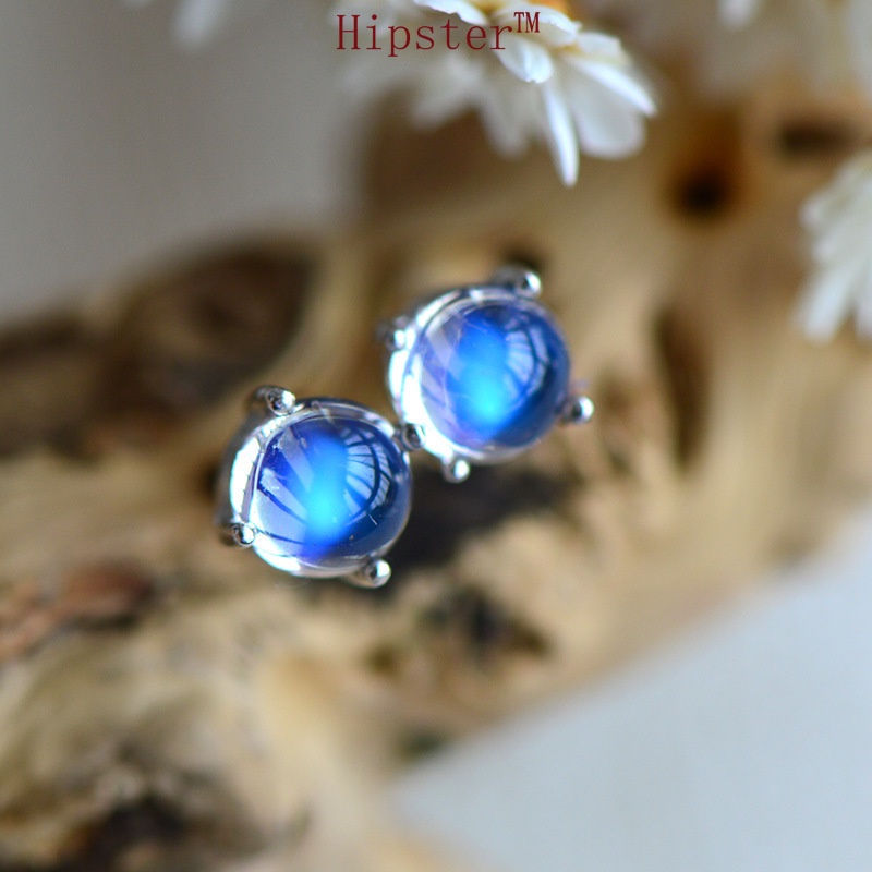 New Creative Simple Temperament Inlaid Moonstone Stud Earrings