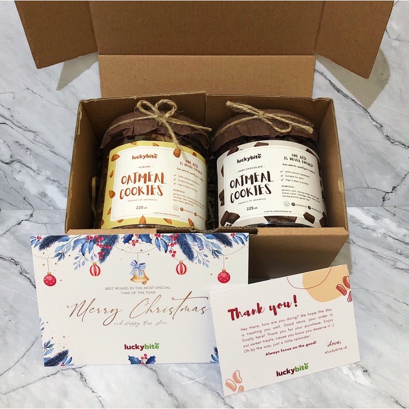 

Hampers Natal / Christmas Hampers - Oatmeal Cookies 2 Jar (Bebas Mix Rasa) + FREE Greeting Card