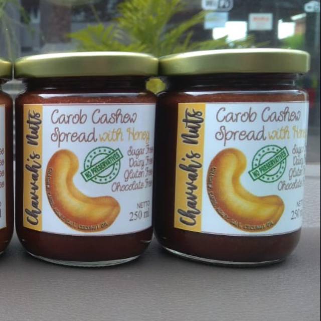 Carob cashew spread