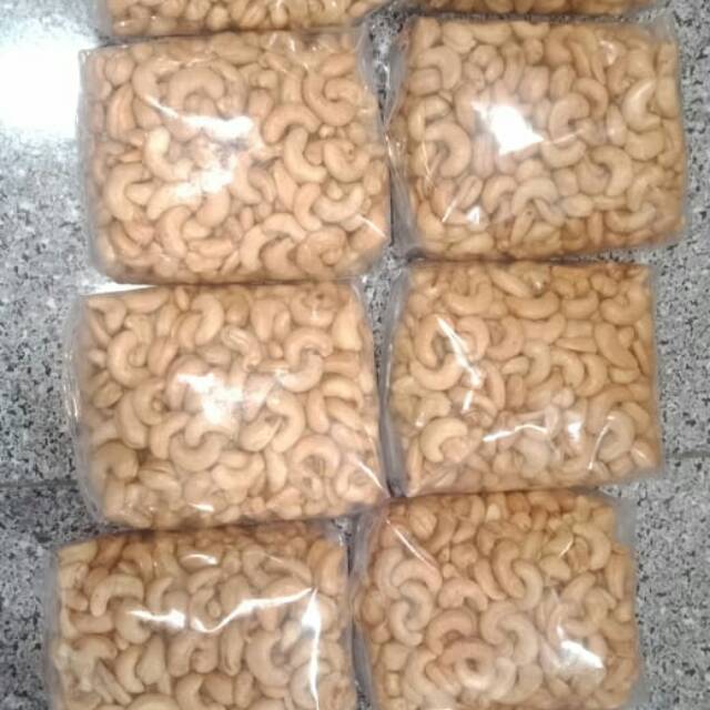 

Kacang Mede Matang Super