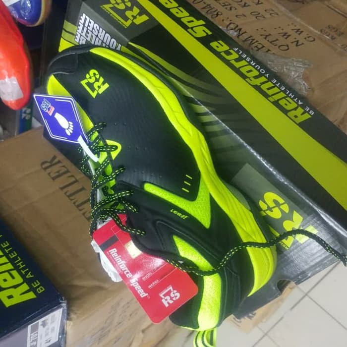 Sepatu Badminton RS JF891