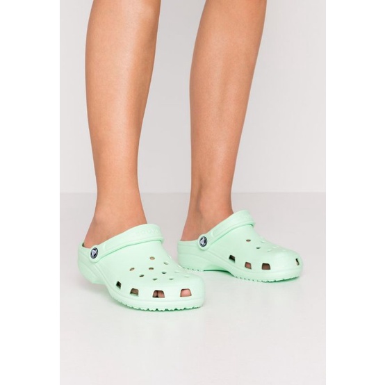 Sandal CROCS Classic Clog / Sepatu Sandal Crocs / Clog / Cheft Shoes / Sandal Crocs Pria Wanita