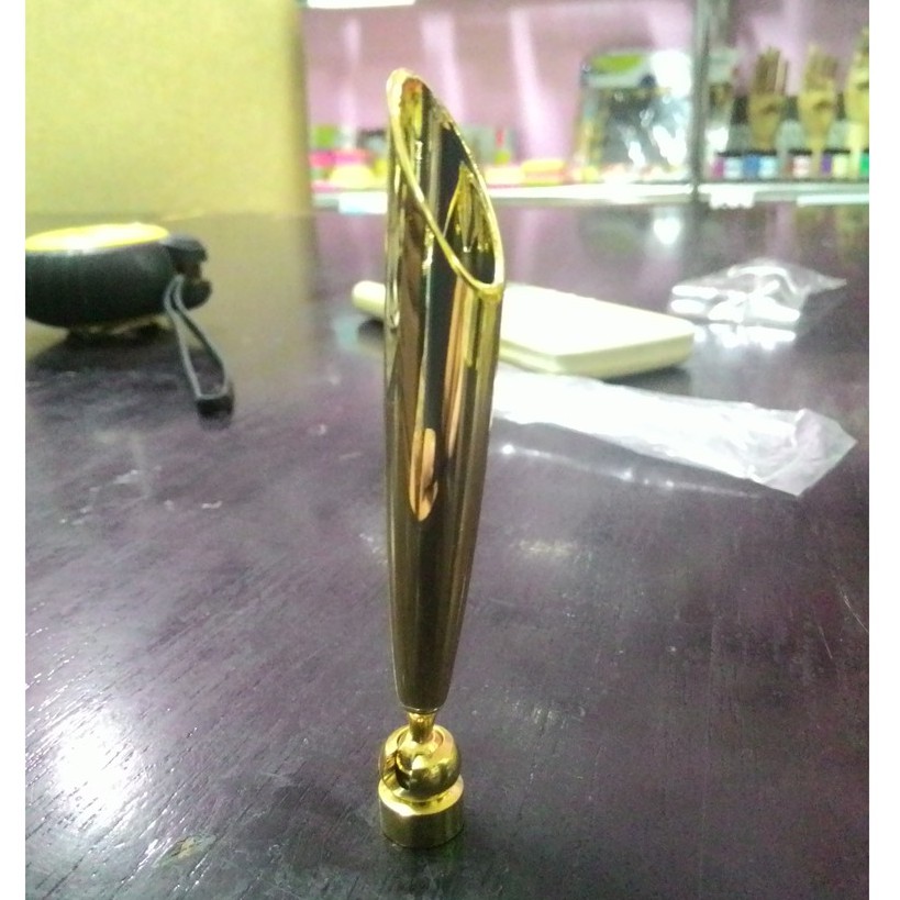 

Soket Pen/ Plakat/ Pen Holder / Tempat Pulpen Plakat/warna Gold F-2G Gold