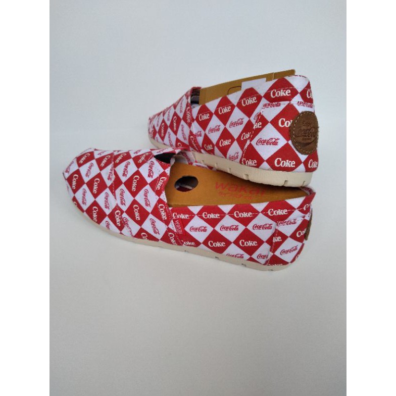 Sepatu Wakai Core Race Flag X Coca - Cola Authentic