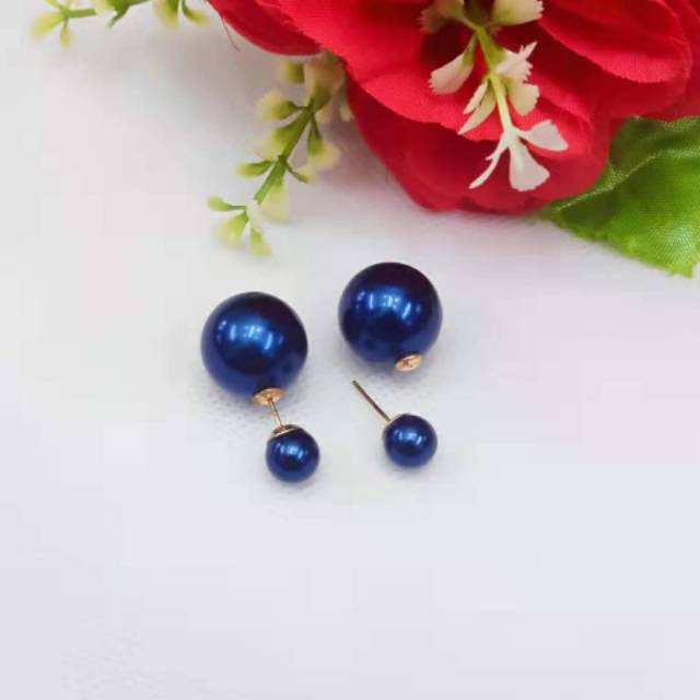 Anting anting warna