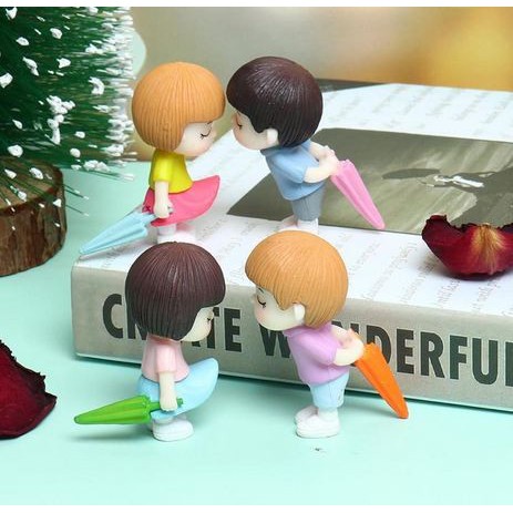 Miniature Lover Figures - Lovers Couple Figurines #22 (2pcs)