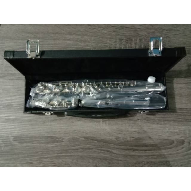 Flute : OSTRAVA silver with case / Alat musik FLUTE