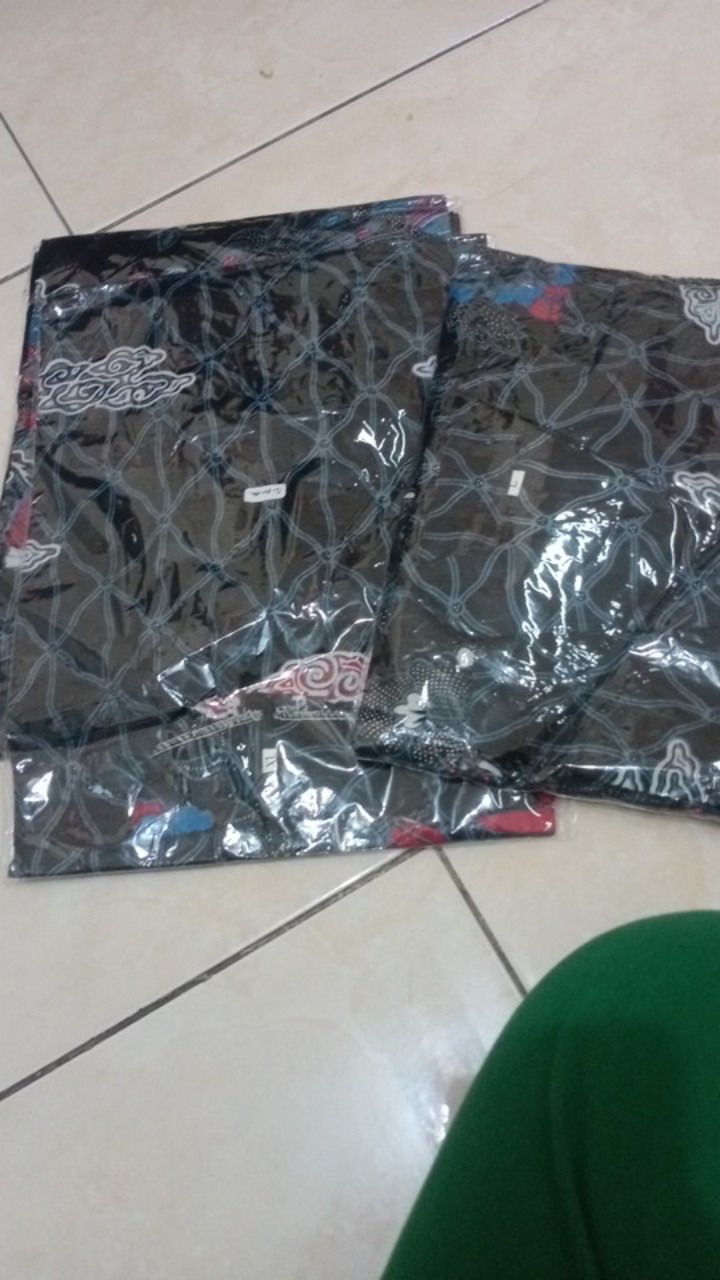 Batik Couple Keluarga Sania Ruffle Ori Ndoro Jowi Dnt Motif Mega Mendung Abu