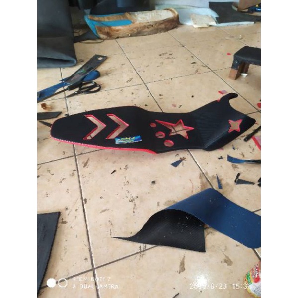 Jok CB150R old(lama) - Jok CB150R lobang