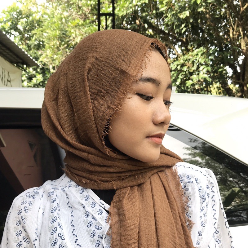 PROMO SALE Pashmina Crinkle Azara Lavanya pasmina ombre pashmina kusut