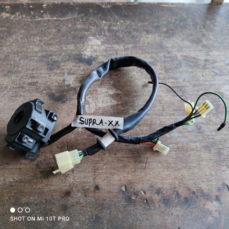 Holder Kiri Honda Supra XX Original Honda Astra