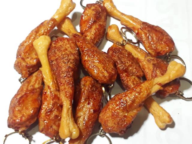 Souvenir gantungan kunci unik paha ayam standar | gantungan kunci daging ayam YR SOUVENIR BANDUNG-1