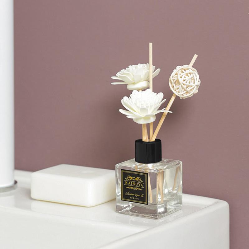 (BOW) Reed Diffuser Alat Pengharum Ruangan Parfum Essensial Oil Hiasan Stik Kayu + Bunga