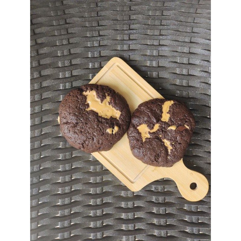 

keto Soft chewy cookies chocolate