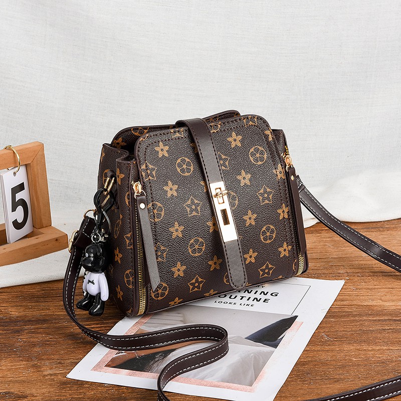 201185 Handbag Cewek Tas Selempang Wanita Import Slingbag Cewe Impor (1 KG MUAT 2) CR7069 BQ2454 B88090 LT1466 EL315