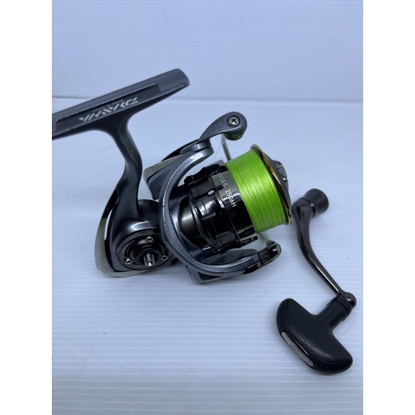 Reel Luvias 2506 Batangan