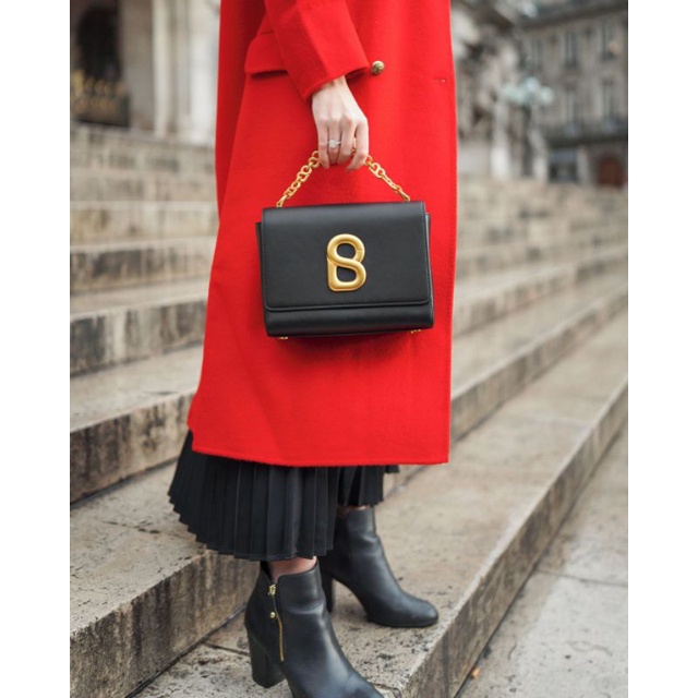 Alva Sling Bag Black Buttonscarves