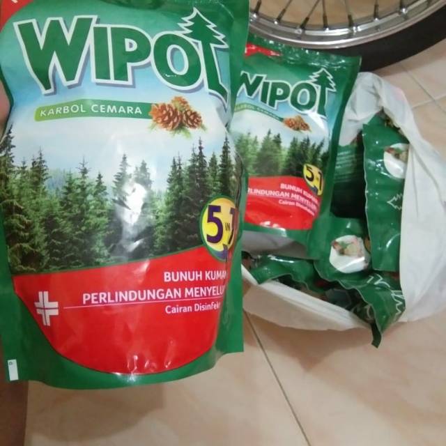 Wipol 780ml
