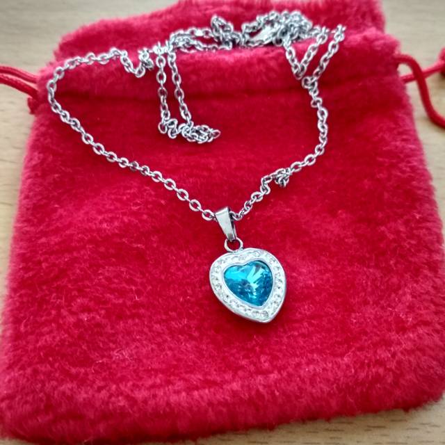 Kalung liontin titanium love