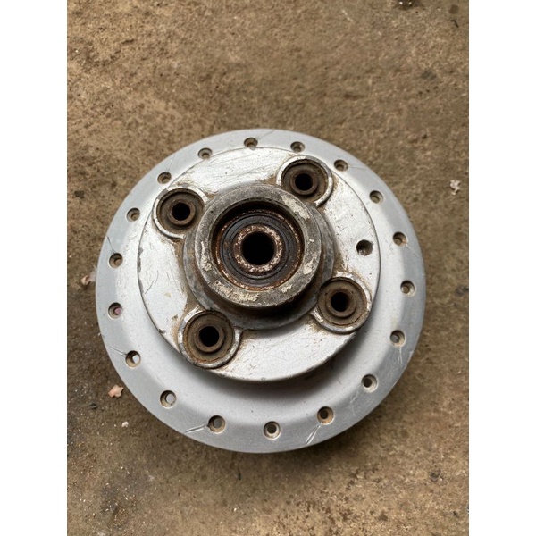 tromol belakang roda belakang megapro primus mp cw 2008 original