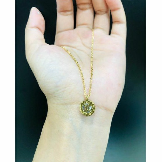 QQ Kalung Bandul Titanium