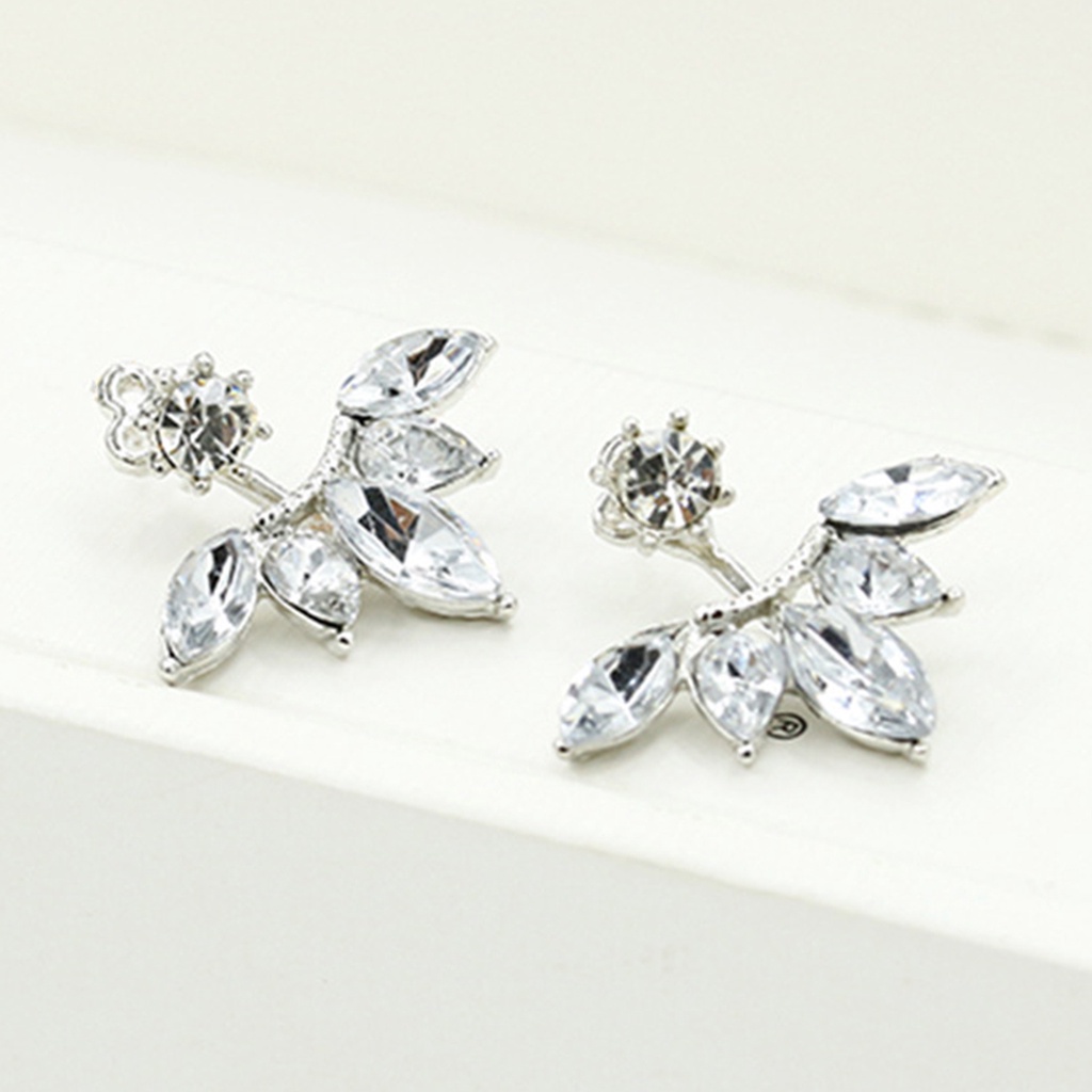 Hu Hu Hu Hu Hu Alat Bantu Pasang Kacamata♡ 1 Pasang Anting Stud Bentuk Bunga Aksen Berlian Imitasi Bahan Alloy Untuk Wanita