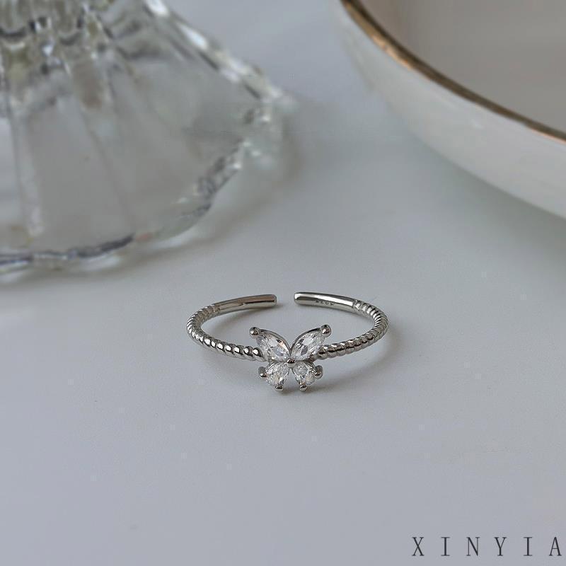 Cincin Model Terbuka Desain Kupu-Kupu Aksen Berlian Untuk Wanita