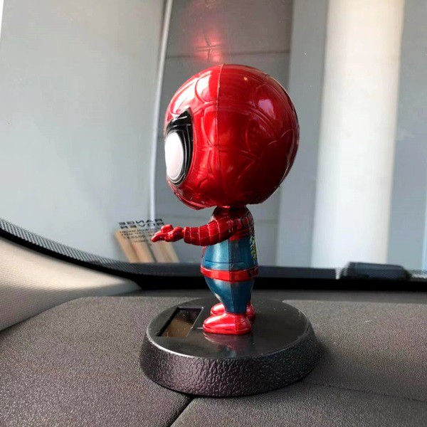 NEW GLOSY Solar Power Spiderman Pajangan Figure Miniatur Mobil Goyang Kepala Shacking Head