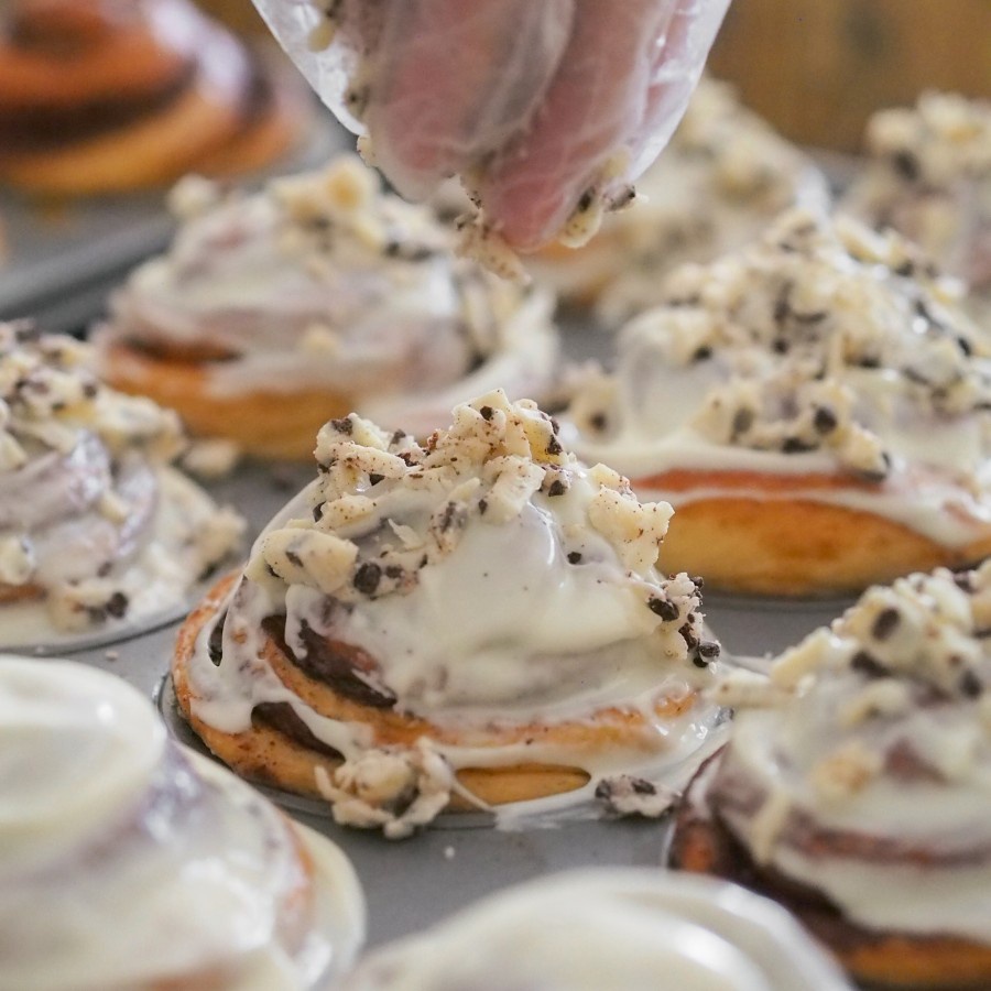 

Extra Topping Cookies Cream