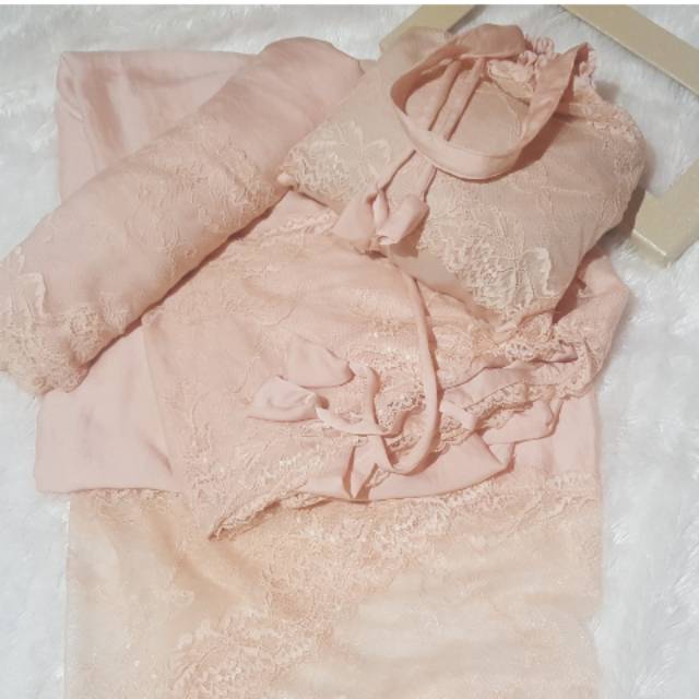 MUKENA SILKY SUTRA PREMIUM PEACH
